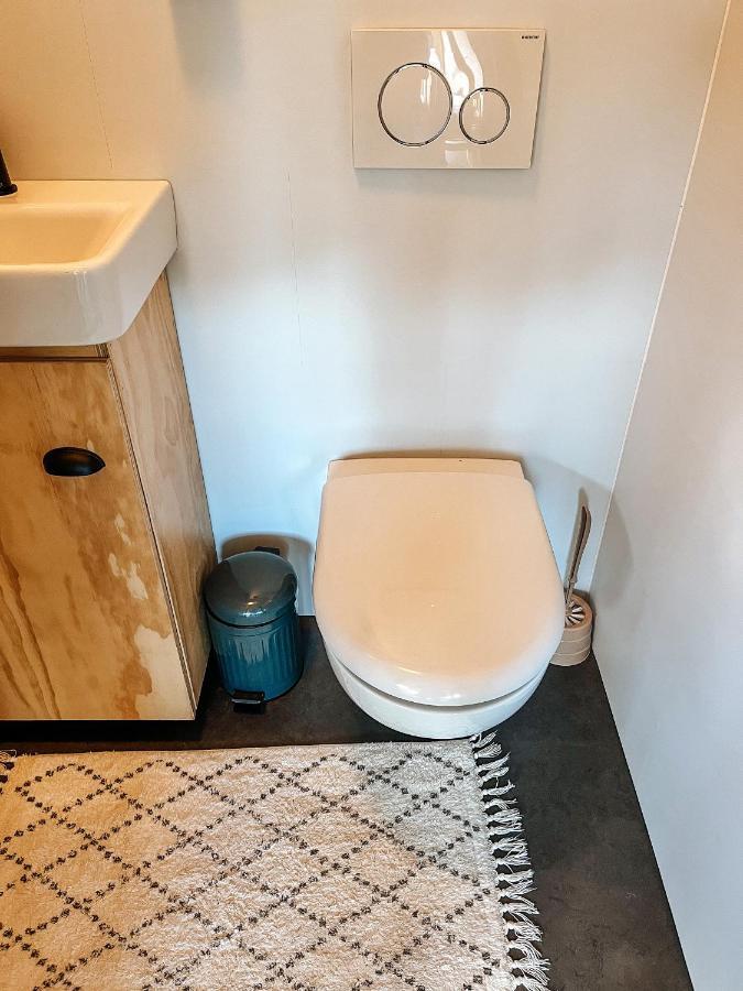 Elysian Fields - The Island Tiny House Bed & Breakfast Sadu Exterior photo